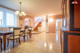 Prodej rodinného domu 5+1, 290m2, pozemek 1355, Klecany