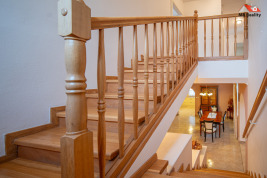 Prodej rodinného domu 5+1, 290m2, pozemek 1355, Klecany