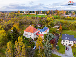 Prodej rodinného domu 5+1, 290m2, pozemek 1355, Klecany
